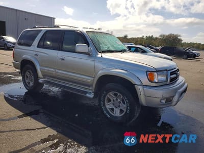 Czwarte zdjęcie samochodu z boku: 1999 TOYOTA 4RUNNER LIMITED VIN:JT3GN87R0X0110337 - miniatura