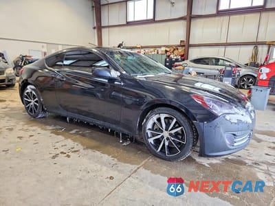 Czwarte zdjęcie samochodu z boku: 2011 HYUNDAI GENESIS COUPE 2.0T VIN:KMHHT6KD7BU048633 - miniatura