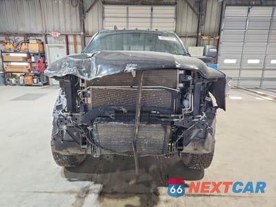 Piąte zdjęcie samochodu w środku: 2022 RAM 2500 BIG HORN VIN:3C6UR5DL5NG131511 - miniatura