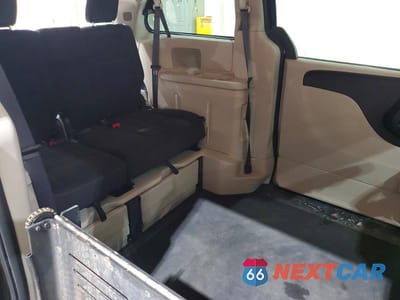 Zdjęcie 11 z 13 samochodu: 2018 DODGE GRAND CARAVAN SE VIN:2C7WDGBG4JR143397 - miniatura