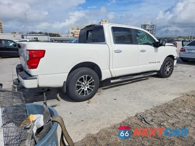 Trzecie zdjęcie samochodu z tyłu: 2020 NISSAN TITAN SV VIN:1N6AA1EF4LN510313 - miniatura