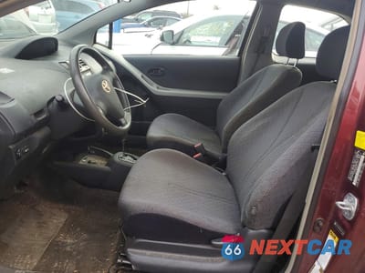 Zdjęcie 7 z 12 samochodu: 2010 TOYOTA YARIS BASE VIN:JTDJT4K32A5312710 - miniatura