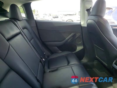 Zdjęcie 10 z 11 samochodu: 2025 TESLA MODEL Y VIN:7SAYGAEE2SF227884 - miniatura