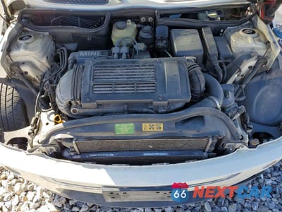 Zdjęcie 11 z 12 samochodu: 2008 MINI COOPER S VIN:WMWRH335X8TL97085 - miniatura