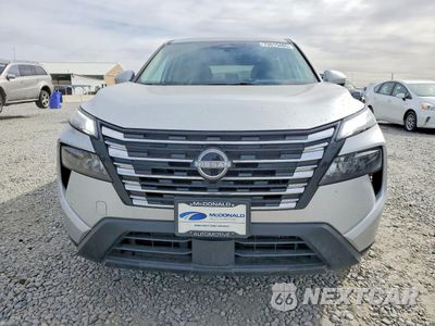 Piąte zdjęcie samochodu w środku: 2025 NISSAN ROGUE SV VIN:JN8BT3BB0SW421964 - miniatura