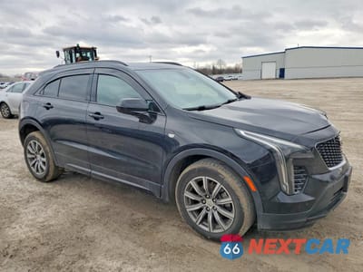 Czwarte zdjęcie samochodu z boku: 2019 CADILLAC XT4 SPORT VIN:1GYFZFR49KF201964 - miniatura