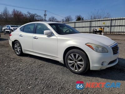 Czwarte zdjęcie samochodu z boku: 2013 INFINITI M37 X VIN:JN1BY1AR3DM600520 - miniatura