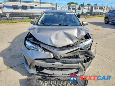 Piąte zdjęcie samochodu w środku: 2017 TOYOTA COROLLA XSE VIN:2T1BURHE6HC796823 - miniatura