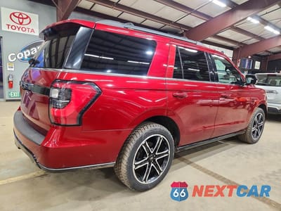 Trzecie zdjęcie samochodu z tyłu: 2019 FORD EXPEDITION LIMITED VIN:1FMJU2AT6KEA22938 - miniatura