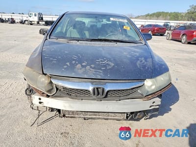 Piąte zdjęcie samochodu w środku: 2010 HONDA CIVIC LX VIN:2HGFA1F55AH500931 - miniatura