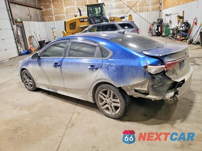 Drugie zdjęcie samochodu z przodu: 2021 KIA FORTE GT-LINE VIN:3KPF34AD8ME297171 - miniatura