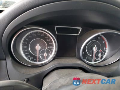 Zdjęcie 9 z 12 samochodu: 2016 MERCEDES-BENZ CLA 45 AMG VIN:WDDSJ5CB6GN392646 - miniatura