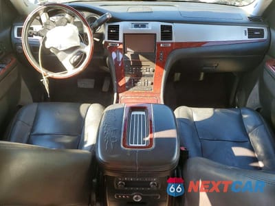Zdjęcie 8 z 13 samochodu: 2013 CADILLAC ESCALADE ESV PREMIUM VIN:1GYS4JEF6DR104178 - miniatura