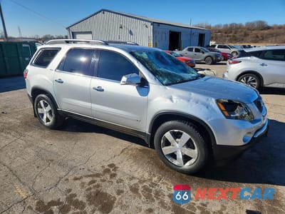 Czwarte zdjęcie samochodu z boku: 2009 GMC ACADIA SLT-2 VIN:1GKEV33D19J102782 - miniatura
