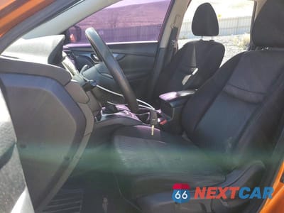 Zdjęcie 7 z 13 samochodu: 2017 NISSAN ROGUE S VIN:JN8AT2MV1HW002446 - miniatura