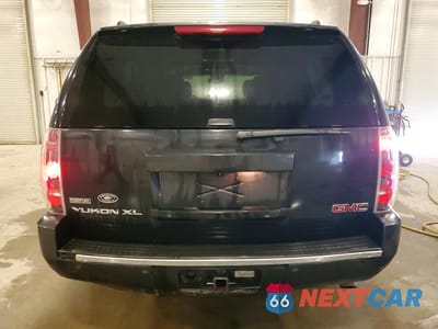Zdjęcie 6 z 13 samochodu: 2011 GMC YUKON XL DENALI VIN:1GKS2MEF0BR234018 - miniatura