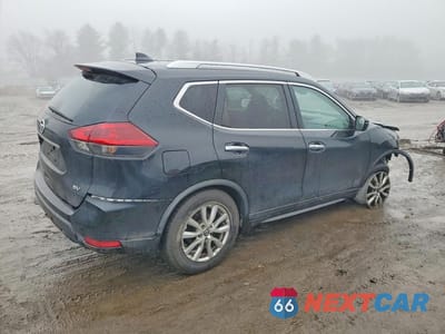 Trzecie zdjęcie samochodu z tyłu: 2019 NISSAN ROGUE SV VIN:KNMAT2MT8KP531209 - miniatura