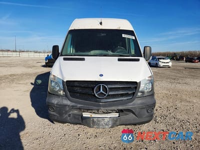 Piąte zdjęcie samochodu w środku: 2014 MERCEDES BENZ SPRINTER 2500 VIN:WD3PE7DC3E5921517 - miniatura