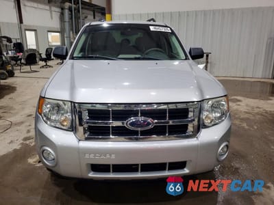 Piąte zdjęcie samochodu w środku: 2008 FORD ESCAPE XLT VIN:1FMCU03198KC99585 - miniatura