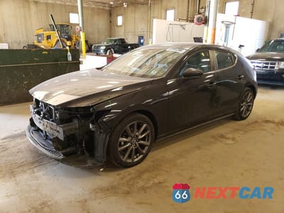 2021 MAZDA 3 SELECT JM1BPAKLXM1330469 - główne zdjęcie licytacji z USA - miniatura