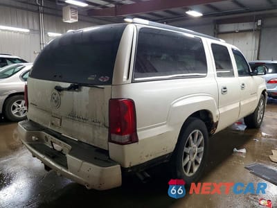 Trzecie zdjęcie samochodu z tyłu: 2005 CADILLAC ESCALADE ESV VIN:3GYFK66N05G214736 - miniatura