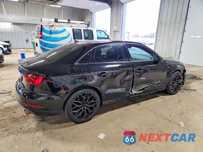 Trzecie zdjęcie samochodu z tyłu: 2018 AUDI A3 PREMIUM PLUS VIN:WAUJ8GFFXJ1022517 - miniatura