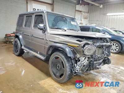 Czwarte zdjęcie samochodu z boku: 2023 MERCEDES-BENZ G 63 AMG VIN:W1NYC7HJ6PX468762 - miniatura