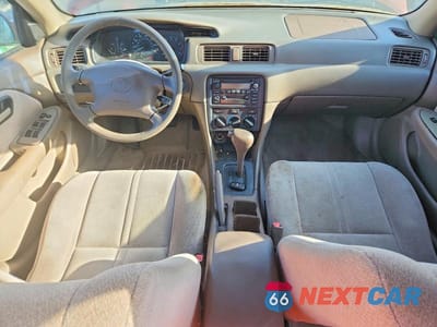 Zdjęcie 8 z 12 samochodu: 2001 TOYOTA CAMRY LE VIN:4T1BG22K91U805032 - miniatura