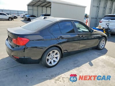 Trzecie zdjęcie samochodu z tyłu: 2014 BMW 320 I XDRIVE VIN:WBA3C3G50ENR25568 - miniatura