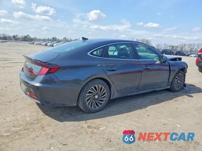 Trzecie zdjęcie samochodu z tyłu: 2021 HYUNDAI SONATA HYBRID LIMITED VIN:KMHL54JJ9MA026184 - miniatura