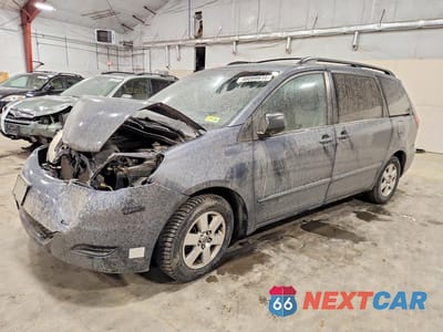 2010 TOYOTA SIENNA CE 5TDKK4CC9AS341251 - główne zdjęcie licytacji z USA - miniatura