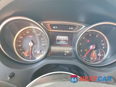 Zdjęcie 9 z 12 samochodu: 2018 MERCEDES-BENZ CLA250 VIN:WDDSJ4EBXJN557046 - miniatura