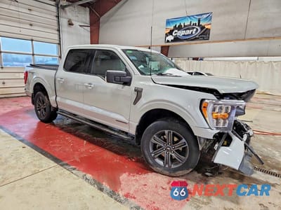 Czwarte zdjęcie samochodu z boku: 2023 FORD F150 SUPERCREW VIN:1FTFW1ED0PFC94341 - miniatura