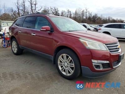Czwarte zdjęcie samochodu z boku: 2015 CHEVROLET TRAVERSE LT VIN:1GNKVGKD2FJ389141 - miniatura