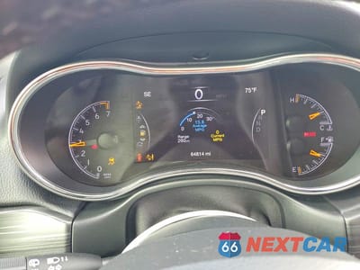 Zdjęcie 9 z 13 samochodu: 2021 JEEP GRAND CHEROKEE LAREDO VIN:1C4RJEAG8MC517354 - miniatura
