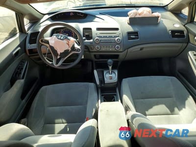 Zdjęcie 8 z 12 samochodu: 2009 HONDA CIVIC LX VIN:1HGFA165X9L021886 - miniatura