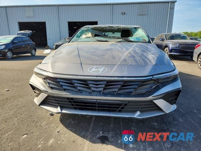 Piąte zdjęcie samochodu w środku: 2026 HYUNDAI ELANTRA SE VIN:KMHLL4DG8TU144567 - miniatura