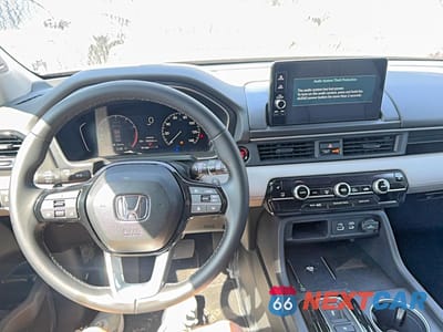 Zdjęcie 9 z 14 samochodu: 2025 HONDA PILOT TOURING VIN:5FNYG1H78SB064992 - miniatura