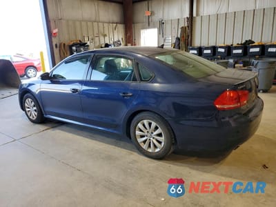 Drugie zdjęcie samochodu z przodu: 2014 VOLKSWAGEN PASSAT S VIN:1VWAT7A30EC067892 - miniatura