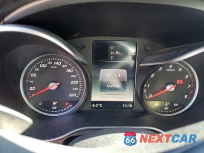 Zdjęcie 9 z 12 samochodu: 2016 MERCEDES-BENZ C 300 4MATIC VIN:55SWF4KB4GU096630 - miniatura