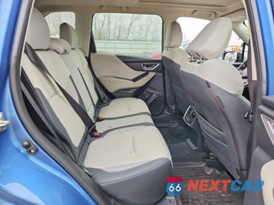 Zdjęcie 10 z 12 samochodu: 2019 SUBARU FORESTER PREMIUM VIN:JF2SKAGC1KH476773 - miniatura