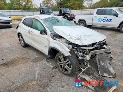 Czwarte zdjęcie samochodu z boku: 2020 MERCEDES-BENZ GLA 250 VIN:WDCTG4EB1LU025183 - miniatura