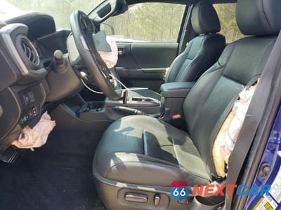 Zdjęcie 7 z 12 samochodu: 2022 TOYOTA TACOMA TRD OFF-ROAD VIN:3TMDZ5BN4NM131191 - miniatura