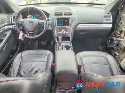 Zdjęcie 8 z 14 samochodu: 2018 FORD EXPLORER SPORT VIN:1FM5K8GT9JGC27755 - miniatura