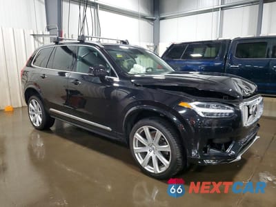 Czwarte zdjęcie samochodu z boku: 2019 VOLVO XC90 T6 INSCRIPTION VIN:YV4A22PL8K1466845 - miniatura