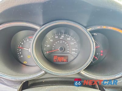Zdjęcie 9 z 14 samochodu: 2012 KIA SORENTO EX VIN:5XYKU3A66CG257048 - miniatura