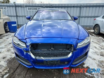Piąte zdjęcie samochodu w środku: 2017 JAGUAR XF 20D 4DR AWD VIN:SAJBK4BN6HCY42694 - miniatura