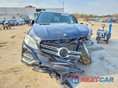 Piąte zdjęcie samochodu w środku: 2016 MERCEDES-BENZ GLE 350 4MATIC VIN:4JGDA5HBXGA700948 - miniatura