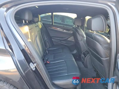 Zdjęcie 10 z 14 samochodu: 2023 BMW M550XI VIN:WBA13BK02PCM59153 - miniatura