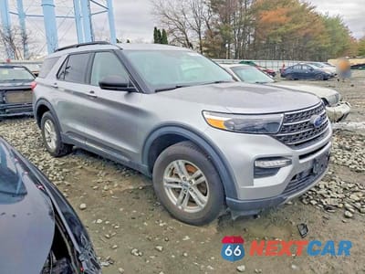 Czwarte zdjęcie samochodu z boku: 2023 FORD EXPLORER XLT VIN:1FMSK8DH6PGA84940 - miniatura